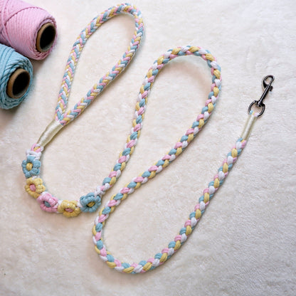Five Flowers Rope Dog Leash (Blue and Yellow)