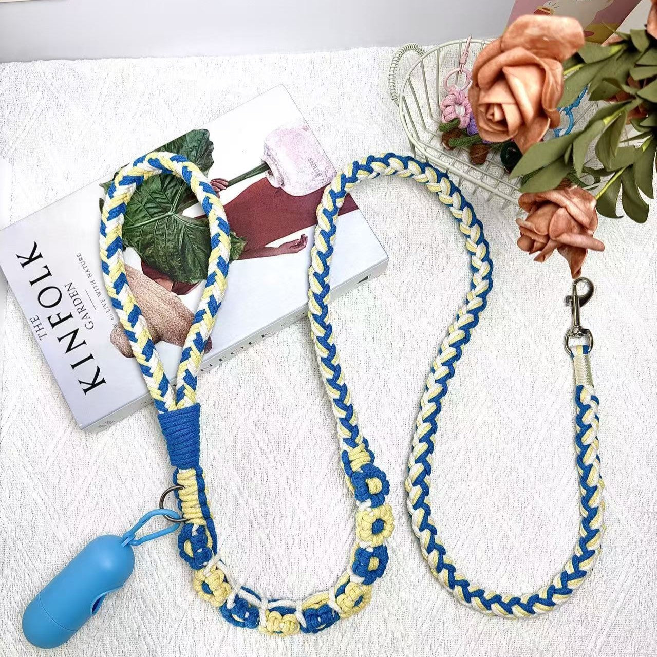 Nine Flowers Rope Dog Leash (Blue Yellow)